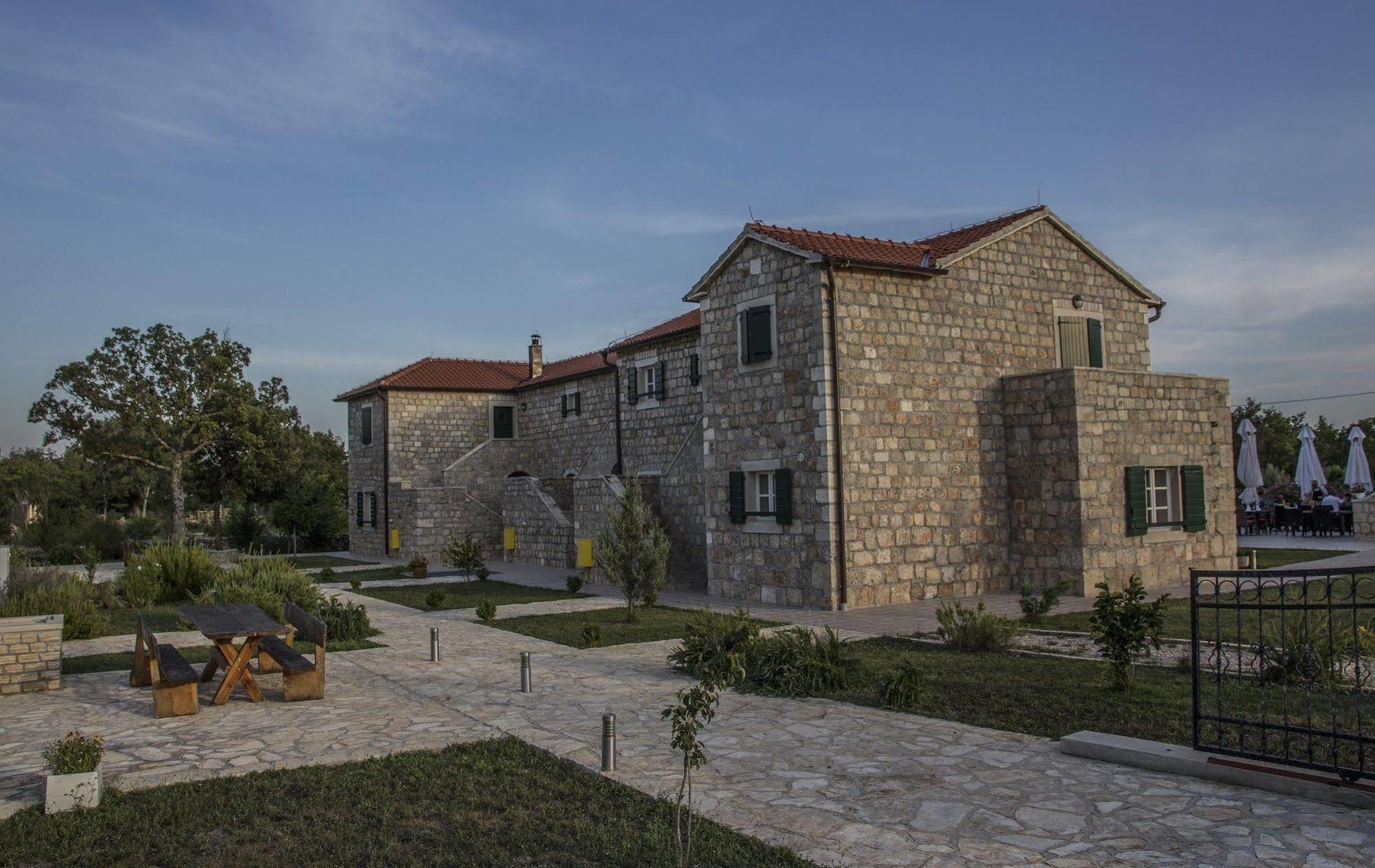 Pansion Skelin Ξενοδοχείο Drinovci Εξωτερικό φωτογραφία